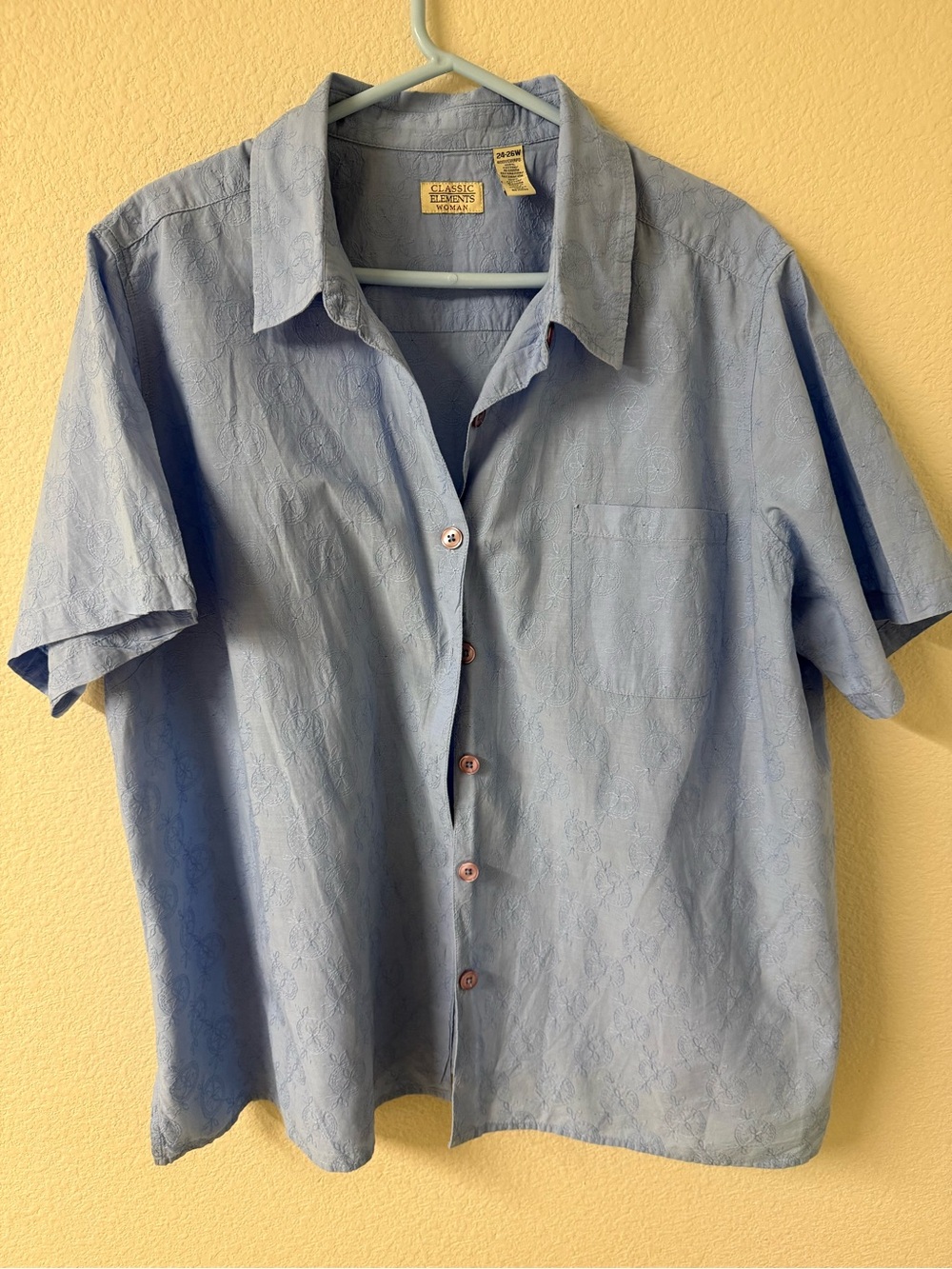 Classic Elements Men's Short-Sleeve Button-Down Shirt in Light Blue